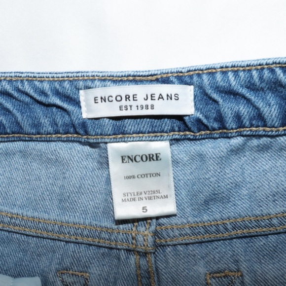 Encore Distressed Denim Jeans Size 5 - Picture 5 of 5
